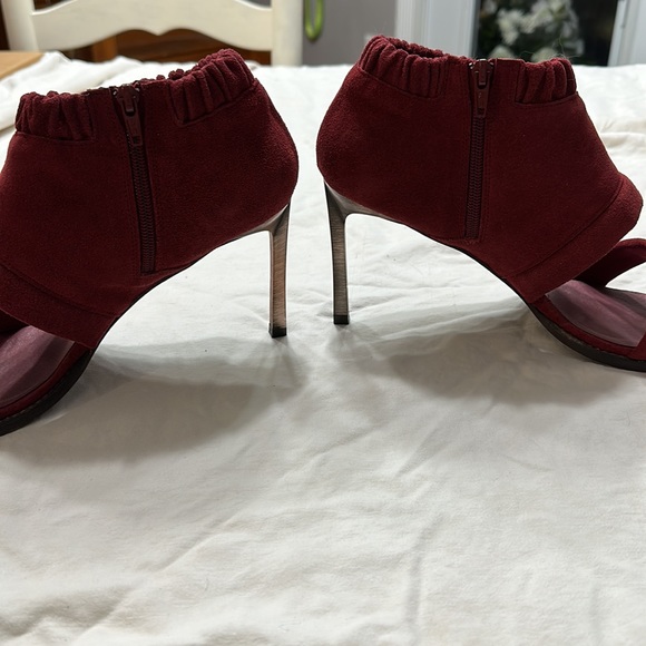 Free people NWOT satellite red open toe suede booties size 41 - Picture 2 of 9